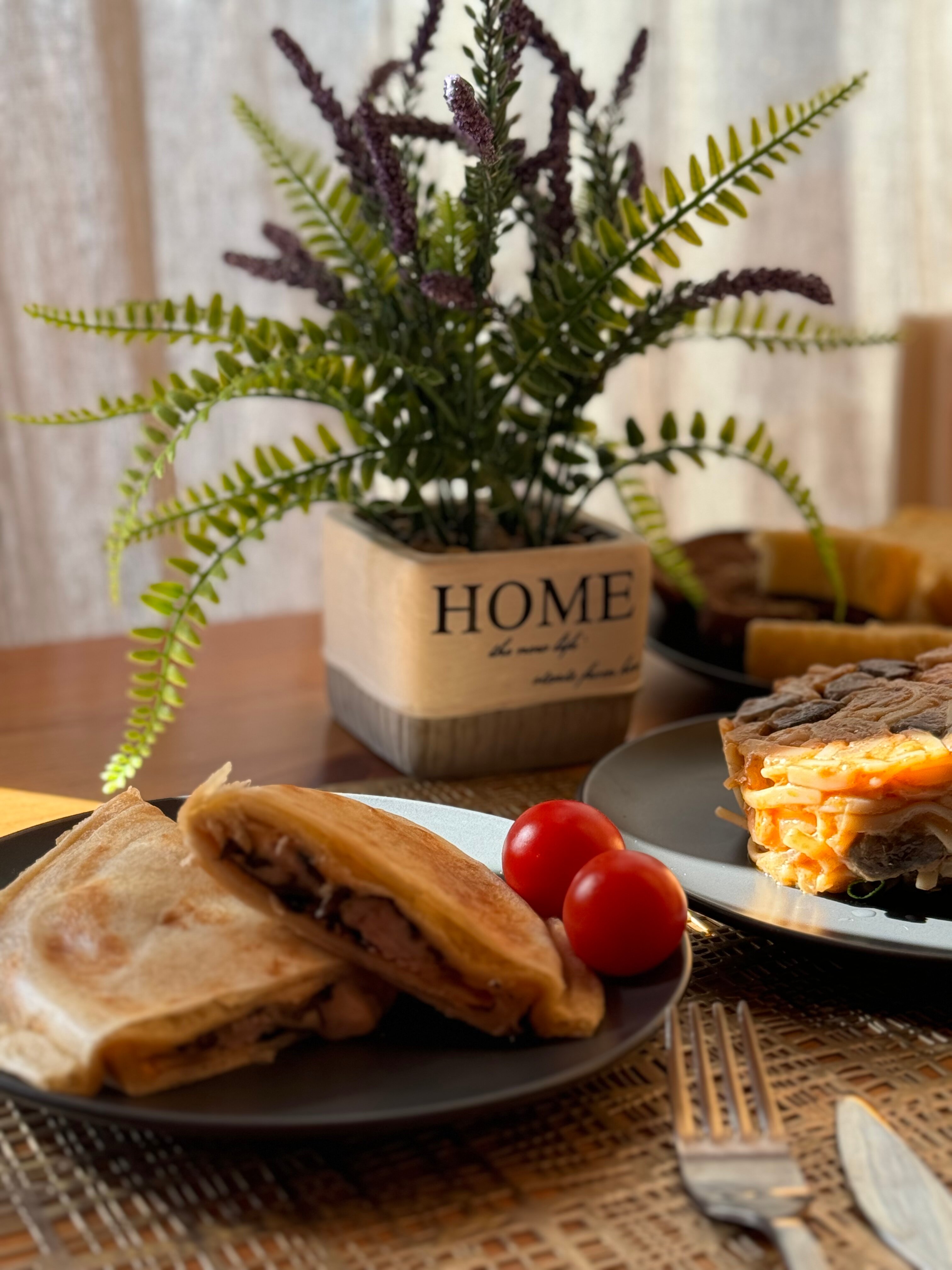 Фото Ял Хоум