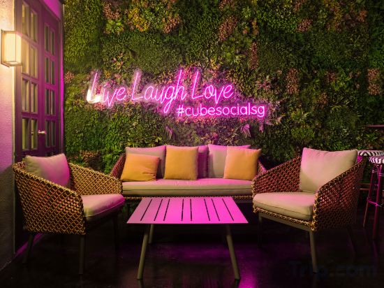 Фото Cube Social Boutique Capsule Hotel @ Boat Quay