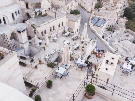 Фото Nino Cave Suites