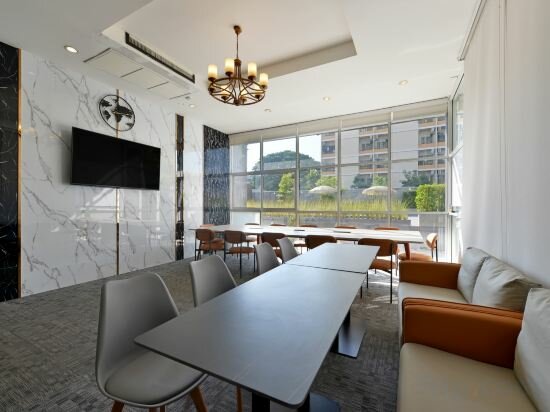 Фото Three Seasons Place