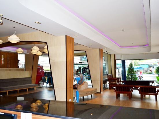 Фото Flipper Lodge Hotel