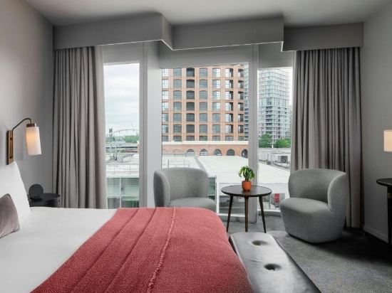 Фото The Stratford Hotel London
