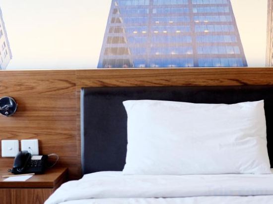 Фото Midtown Hotel