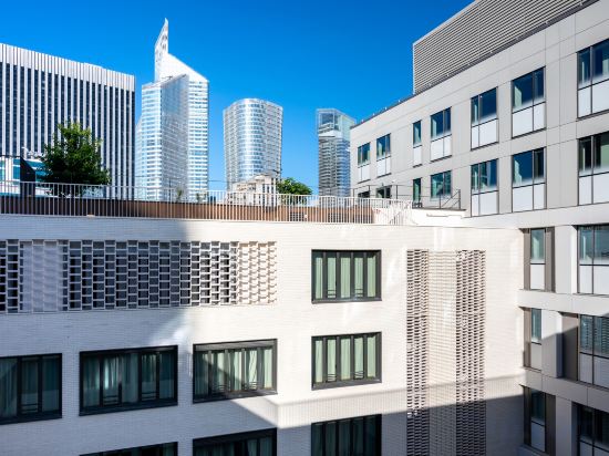 Фото Staycity Aparthotels Paris La Defense