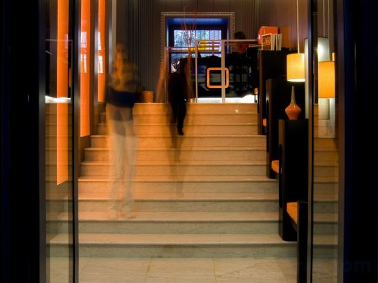 Фото Orange Hotel