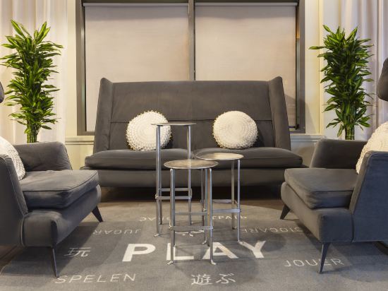 Фото Novotel Paris Saint Denis Stade Basilique