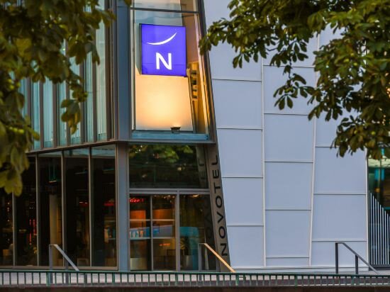 Фото Novotel Strasbourg Centre Halles