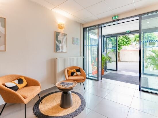 Фото Appart'City Confort Orléans