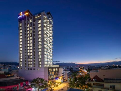 Гостиница Miracle Luxury Hotel в Нячанге