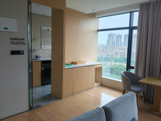 Фото Foshan Virtuous World Hotel