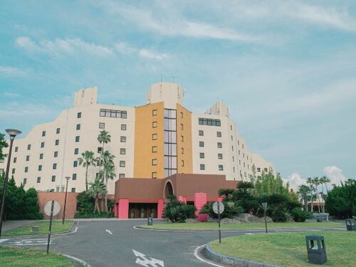 Внешний вид отеля The Luigans SPA and Resort в Фукуоке, фото 3