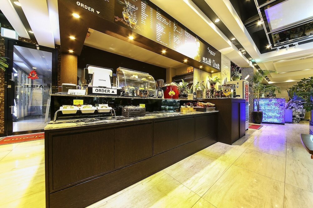 Фото Zenith Hotel