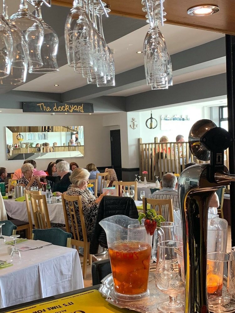 Фото Marina Metro Hotel