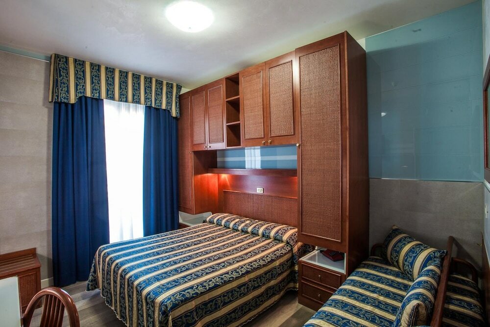 Фото Hotel Colombo