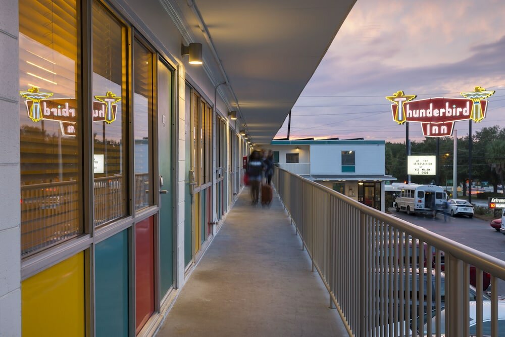 Фото Thunderbird Inn