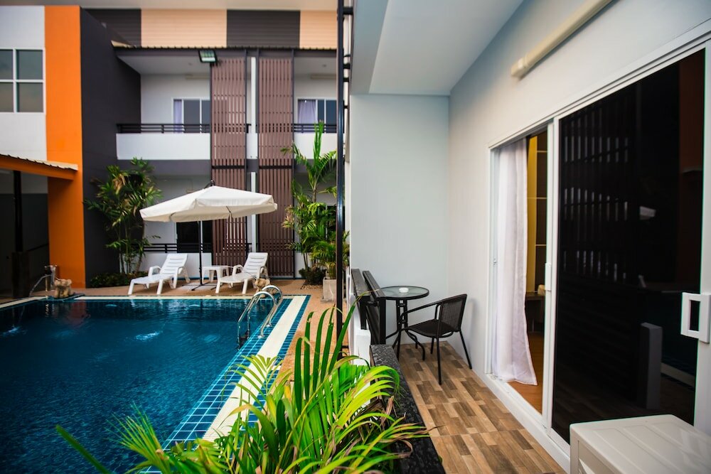 Фото The S. G Hotel