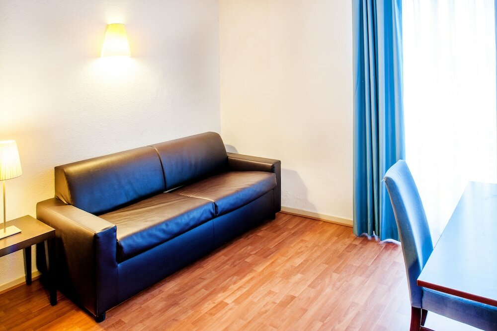 Фото Appart'hôtel Saint Jean