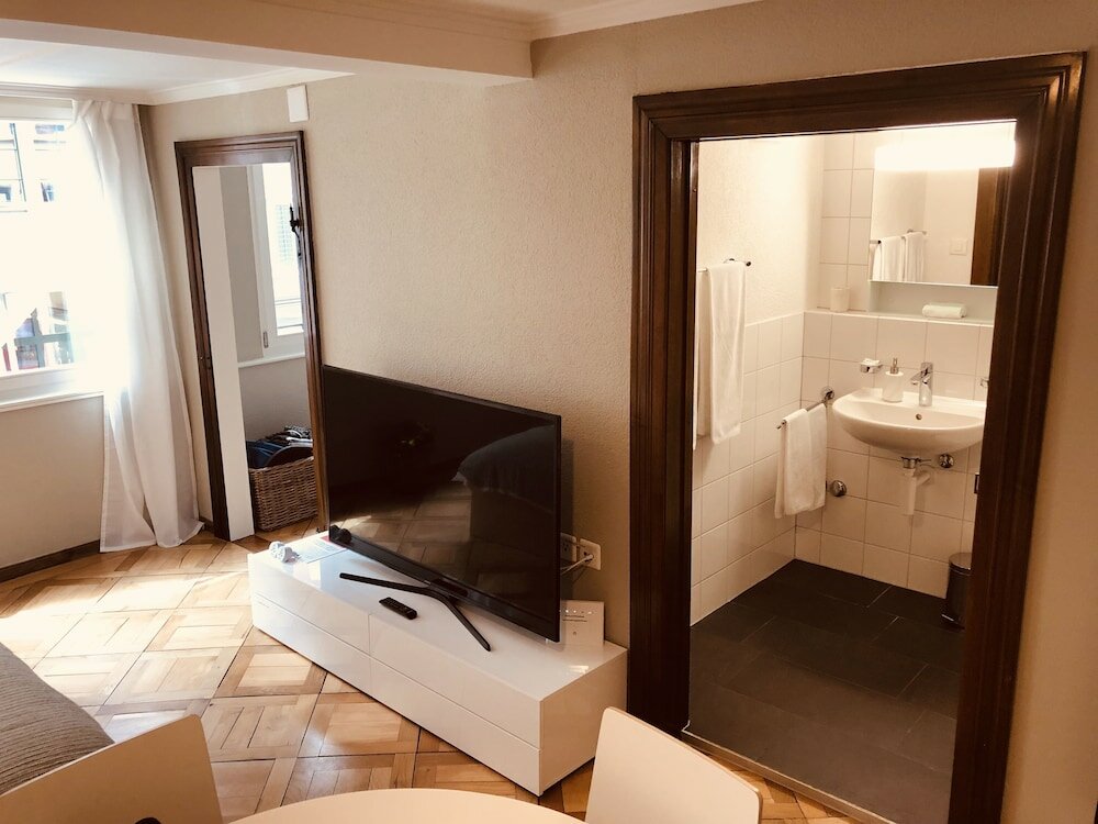 Фото Top city center location by Airhome