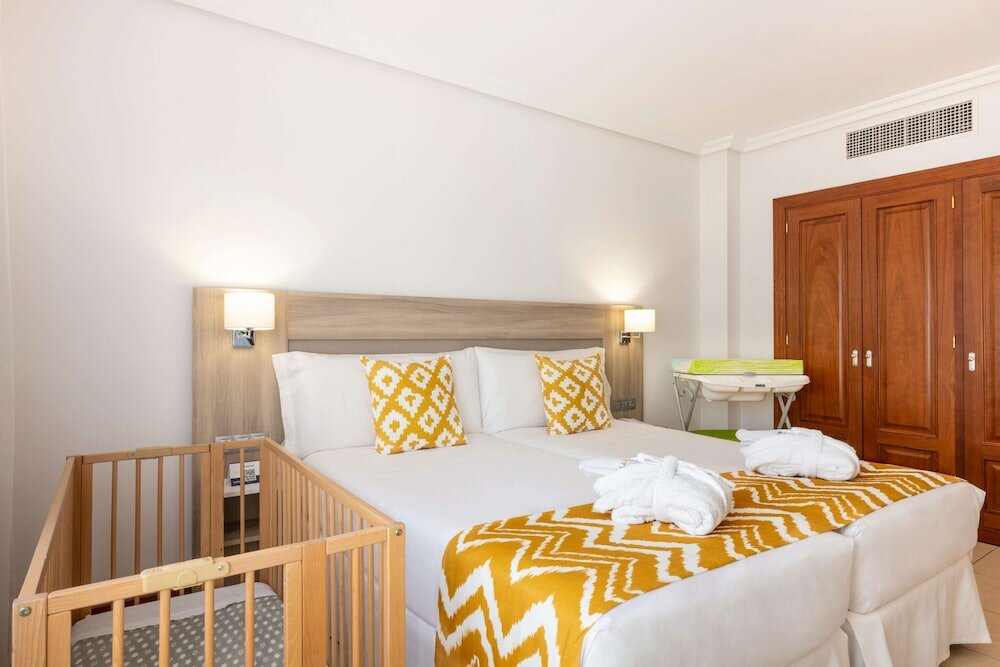 Фото Landmar Hotel Costa Los Gigantes