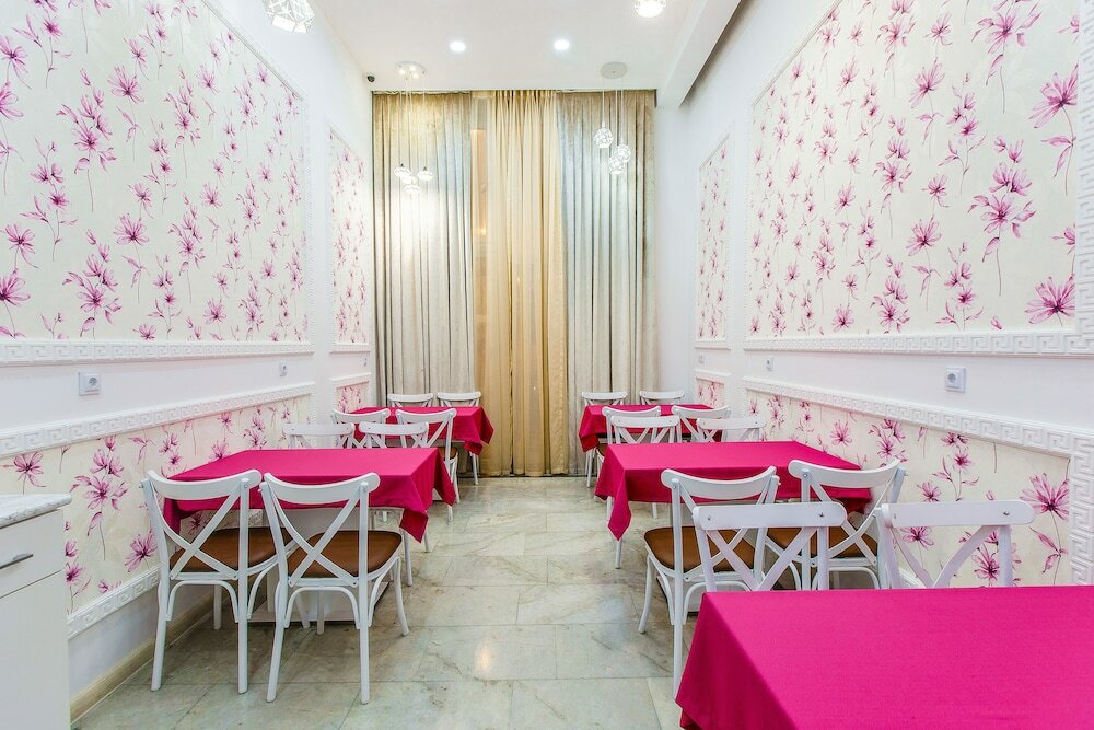 Фото Deluxe City Hotel