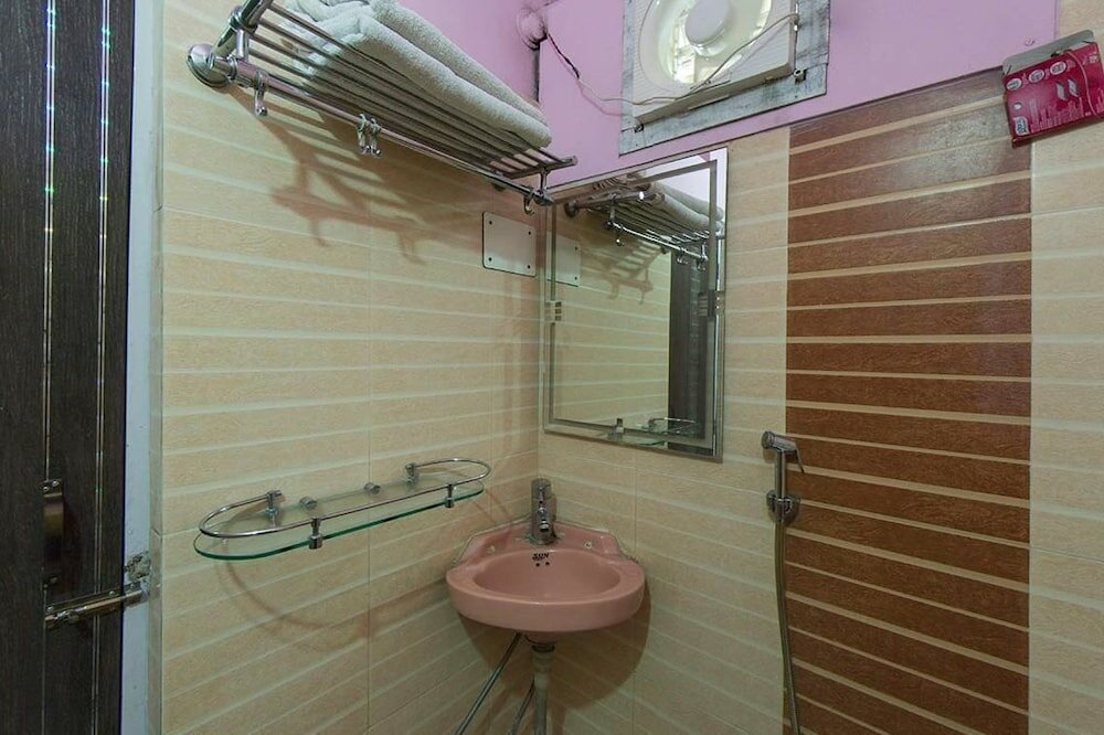 Фото Hotel Mahalaxmi Indo Myanmar