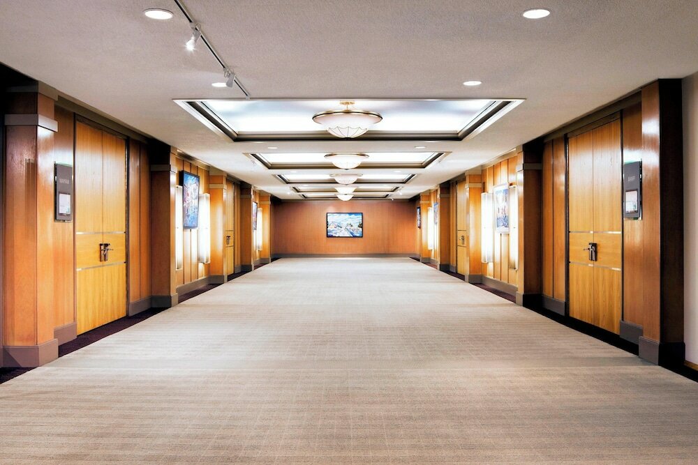 Фото The Westin Calgary