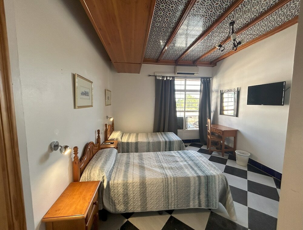 Фото Hostal El Ancla