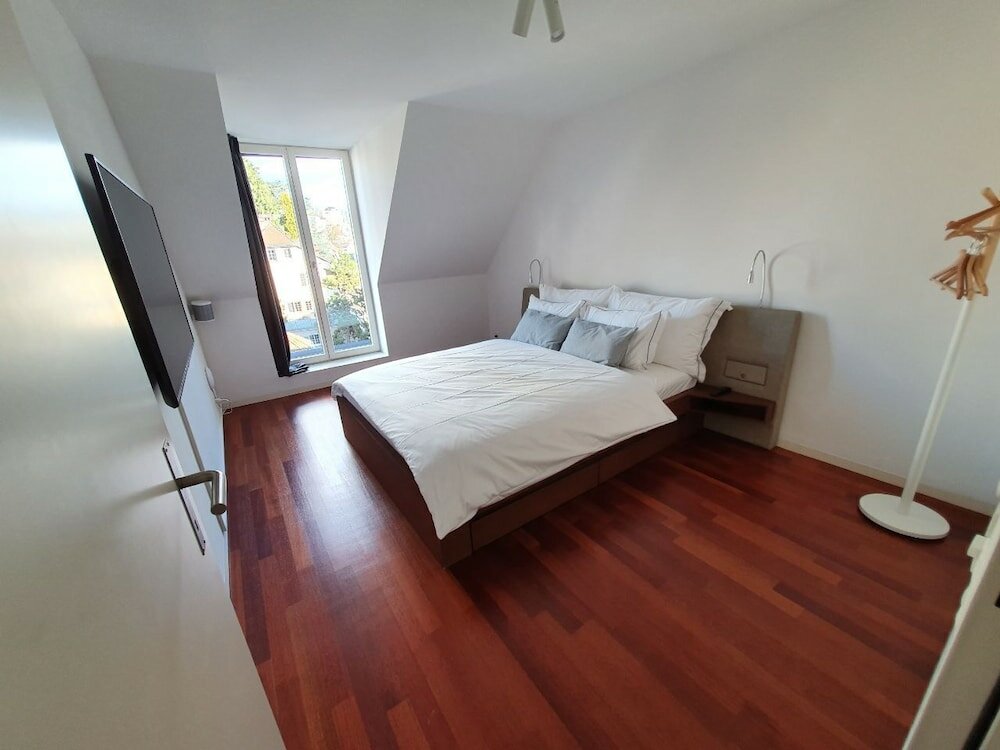 Фото Lucerne Lake View Apartments