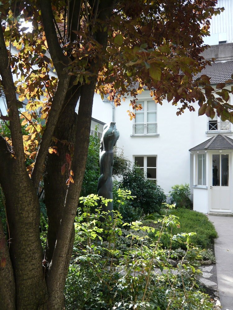 Фото Apostrophe Hotel