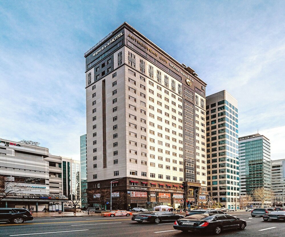 Фото Yeoksam Artnouveau City Hotel and Residence