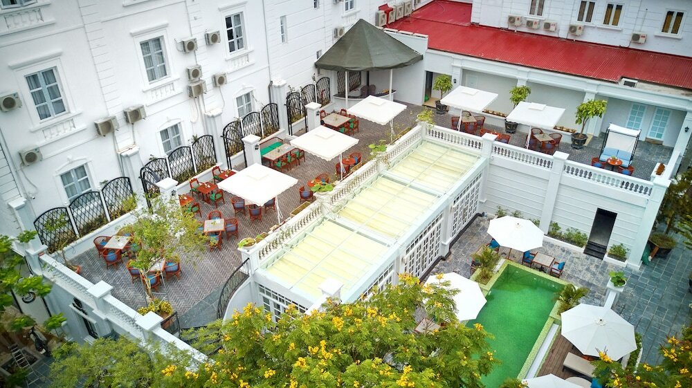 Фото Manoir Des Arts Hotel