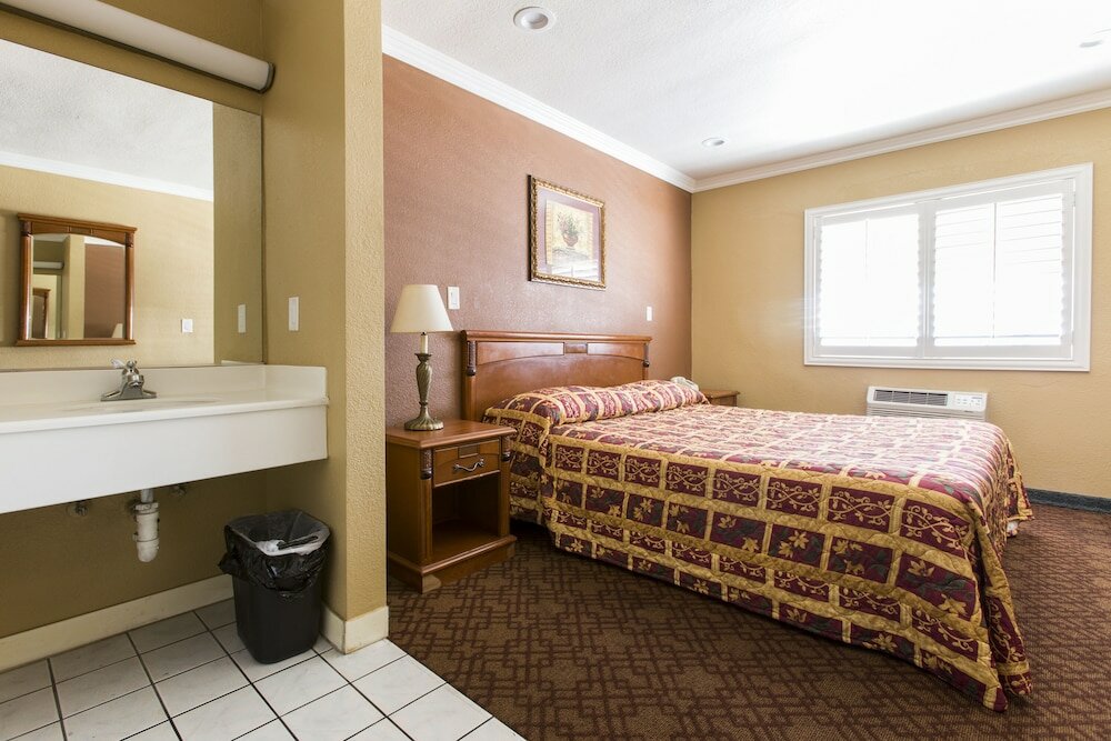 Фото Beverly Inn