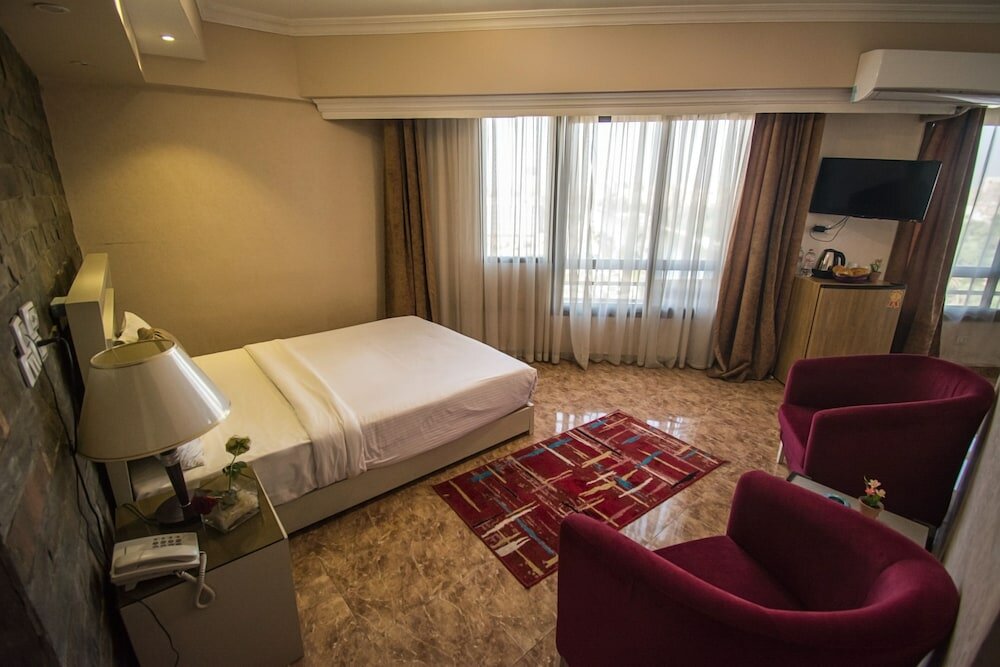 Фото Nile Boutique Hotel