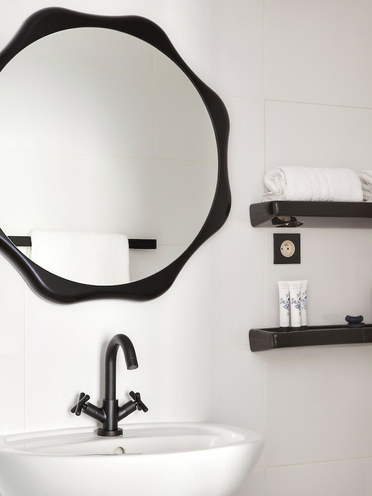 Фото Hotel Bienvenue Paris