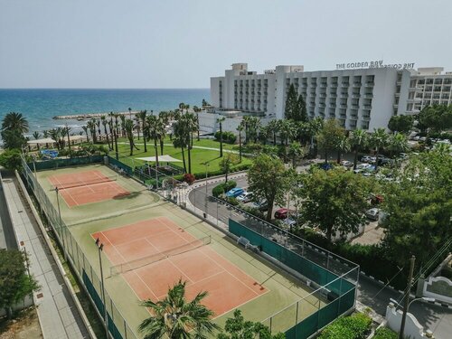 Гостиница Golden Bay Beach Hotel в Ларнаке