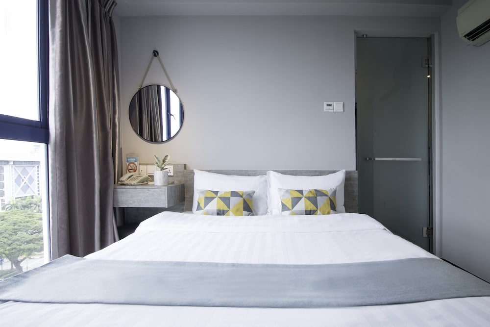 Фото Harbour Ville Hotel