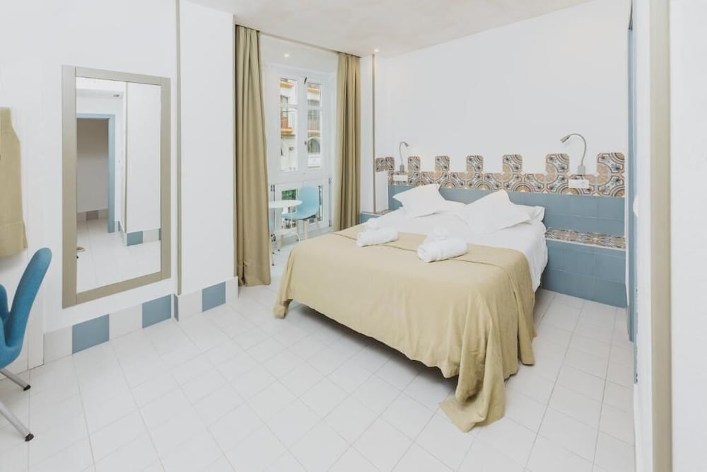 Фото Hostal Gravina