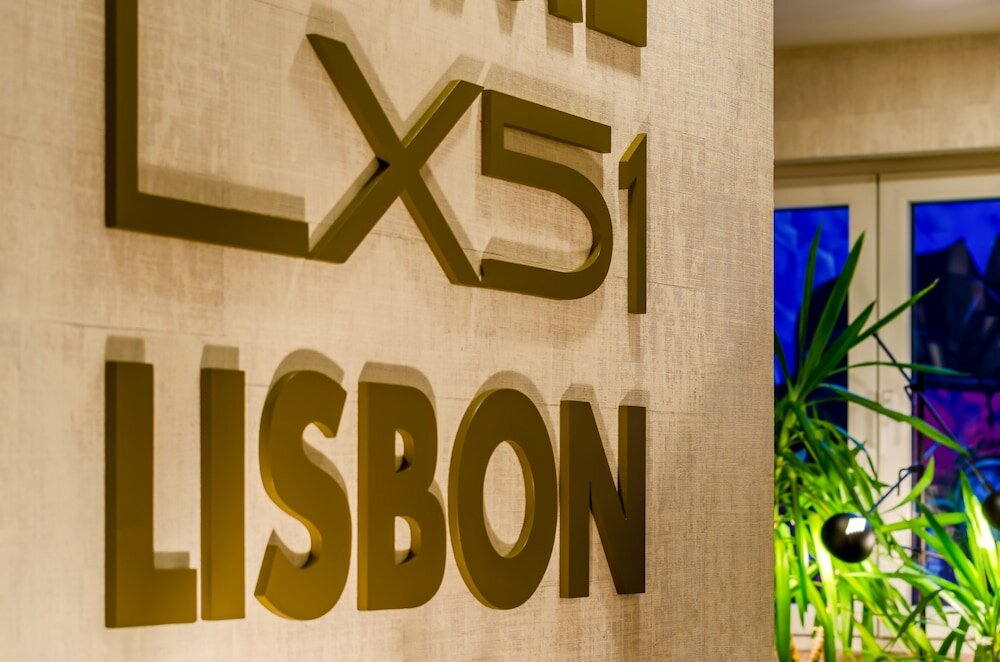 Фото Lx51 Studios & Suites Lisbon Center