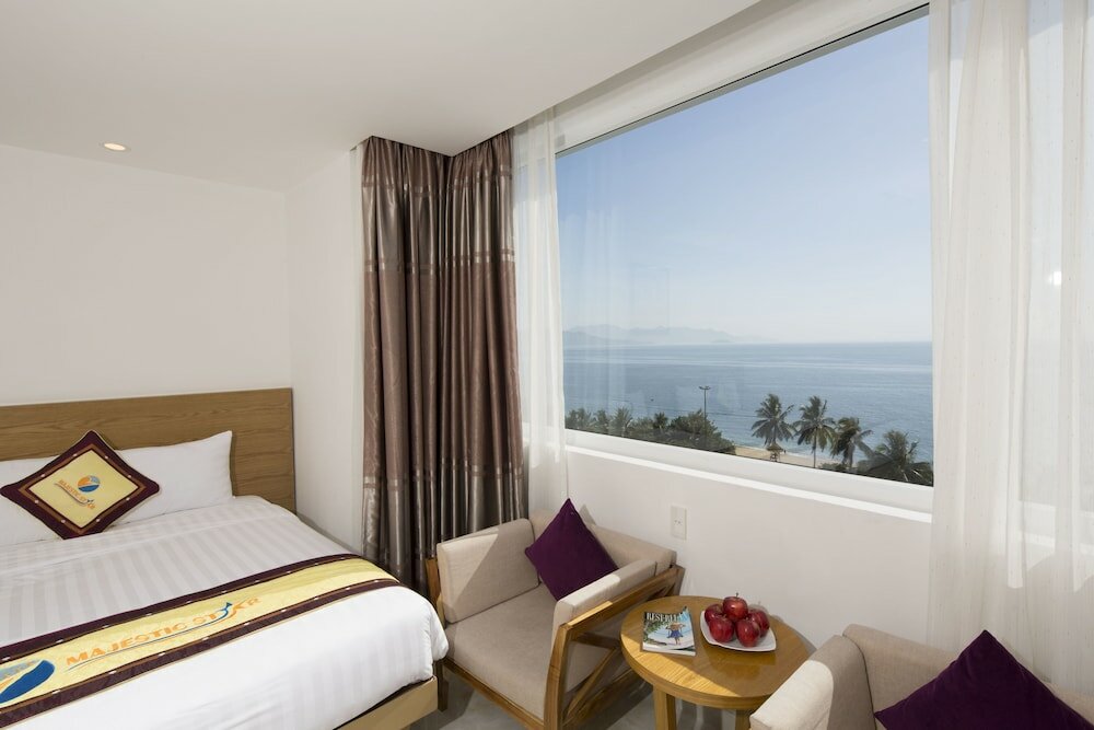 Фото Majestic Star Hotel