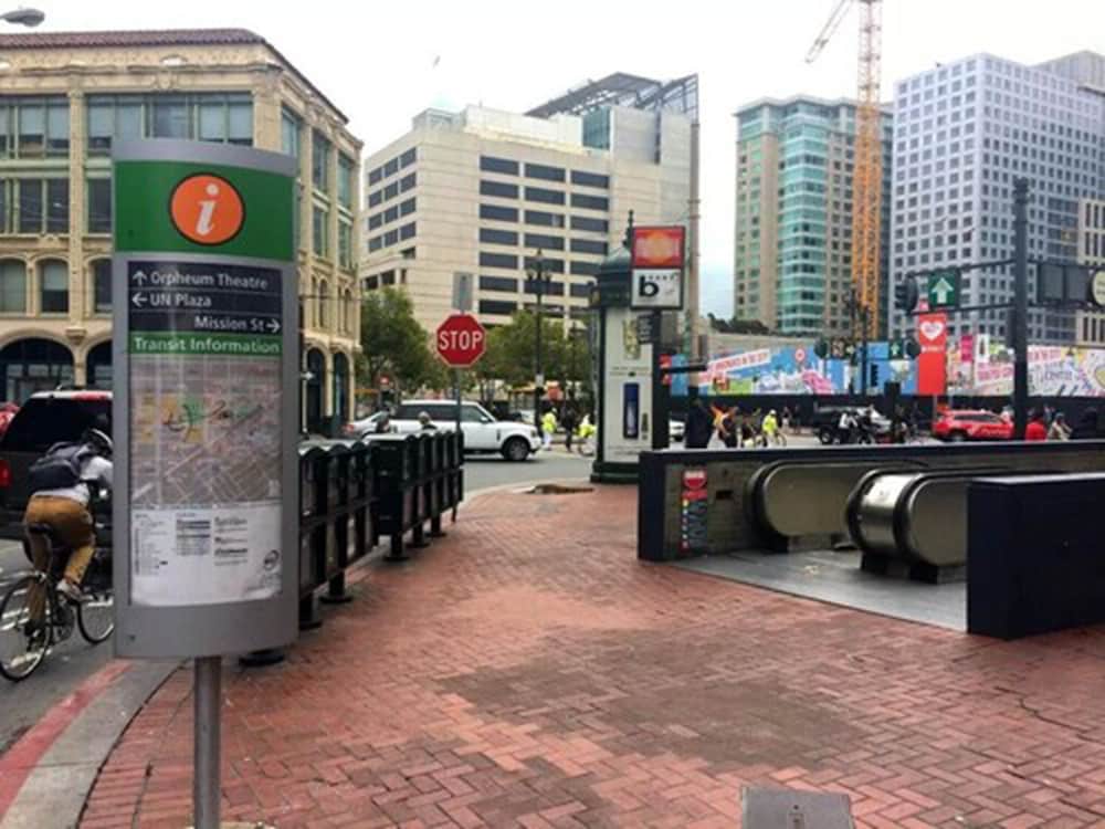 Фото Aida Plaza Hotel