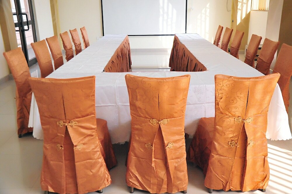 Фото Tomreik Hotel