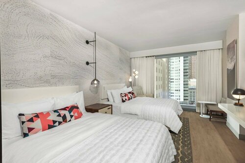 Гостиница Le Meridien Denver Downtown в Денвере