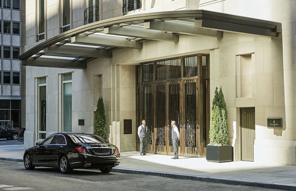 Фото Four Seasons Hotel New York Downtown