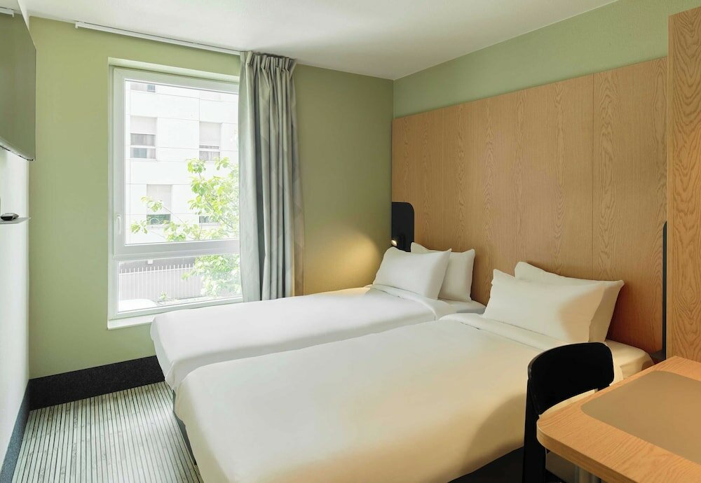 Фото B&b Hôtel Paris Est Bobigny Université