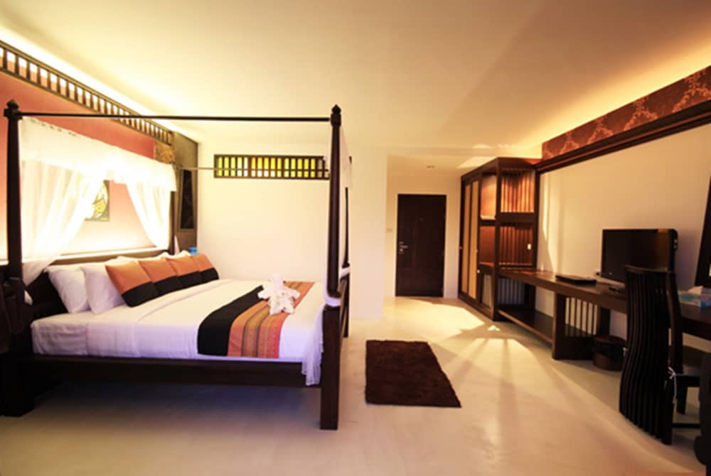 Фото Dee Andaman Hotel