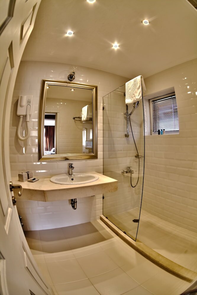 Фото Meg Lozenetz Hotel