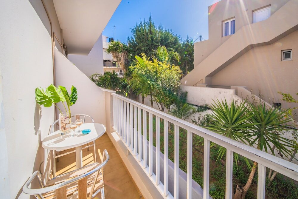 Фото Mistral Hotel - Adults Only