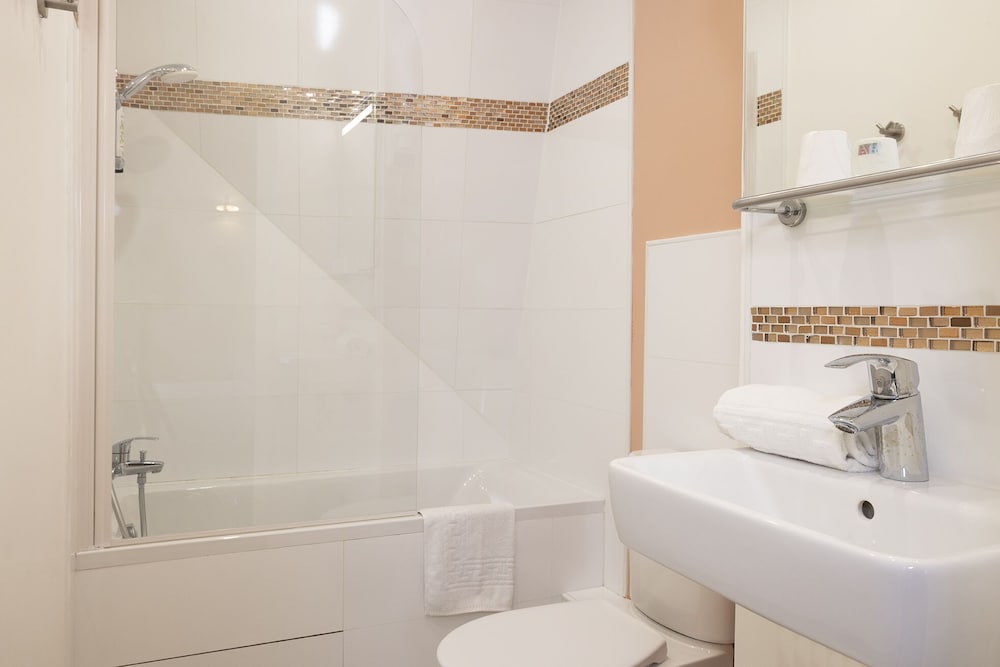 Фото Paris Legendre