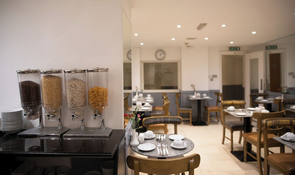 Фото Duke of Leinster Hotel