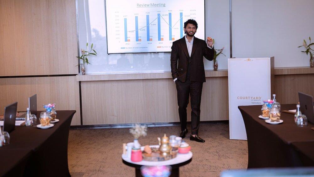 Фото Courtyard by Marriott Vadodara